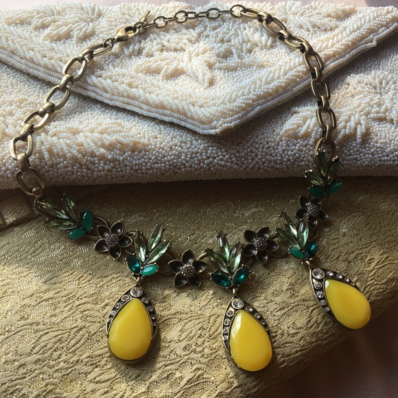 C+I Copacabana Pineapple Collar Necklace - Picture 6 of 6